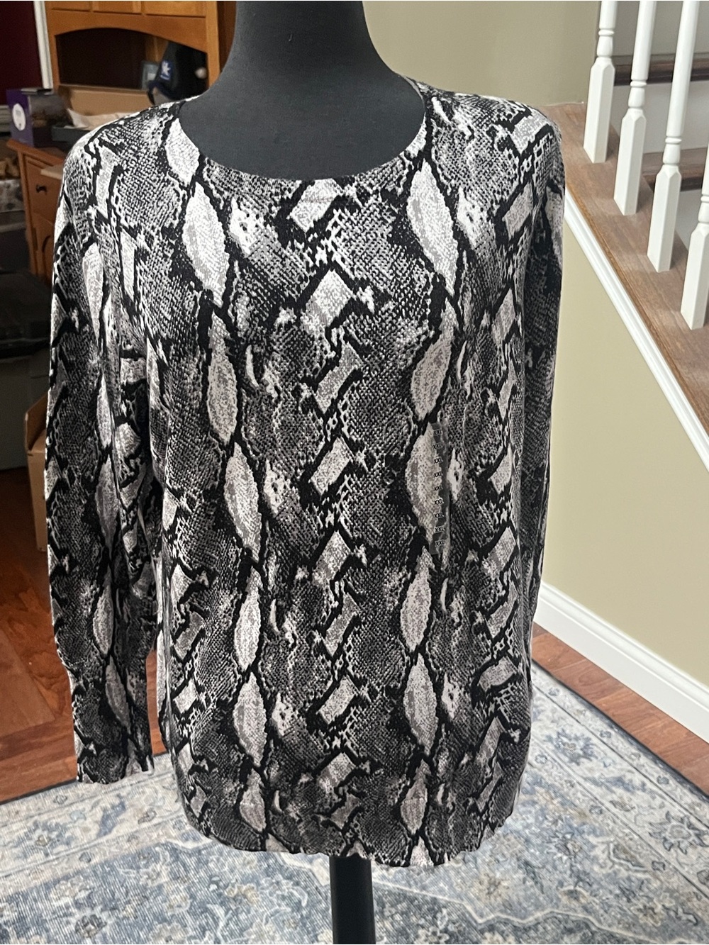 Worthington Black and White Snake-Print Top